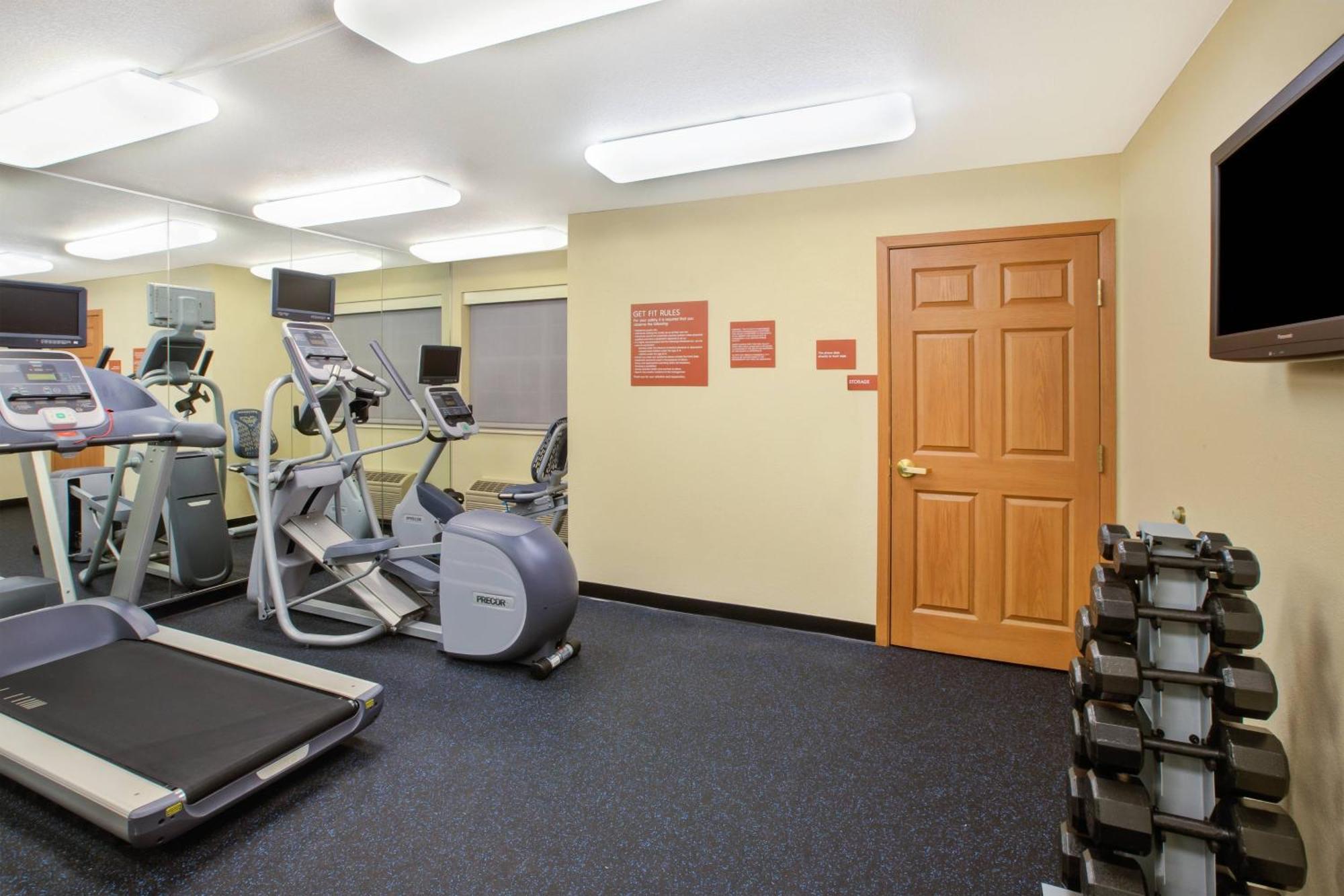 Towneplace Suites By Marriott Detroit ליבוניה מראה חיצוני תמונה